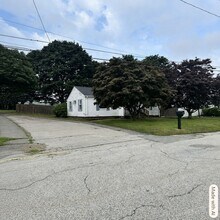 Building Photo - 760 Strawberry Field Rd