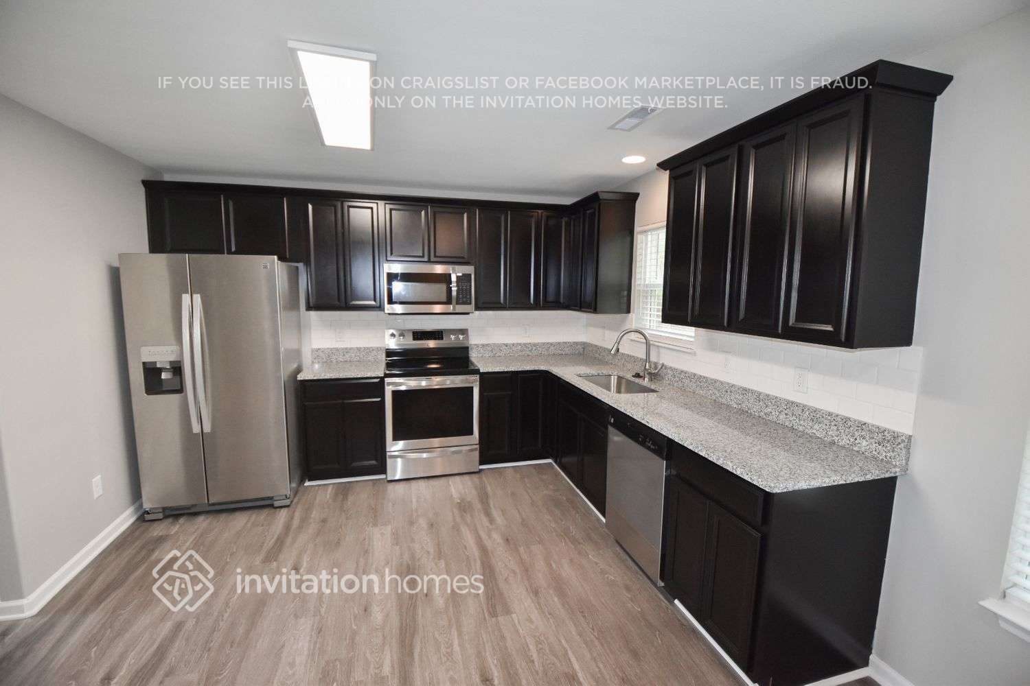 Building Photo - 2402 King Malcolm Ln