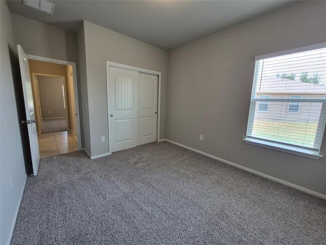 Building Photo - 3317 Burch Brook Cove