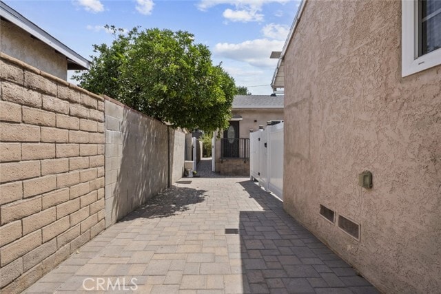 Building Photo - 11250 Saticoy St