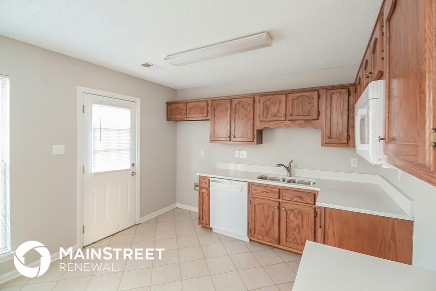 Building Photo - 10696 Pecan View Dr