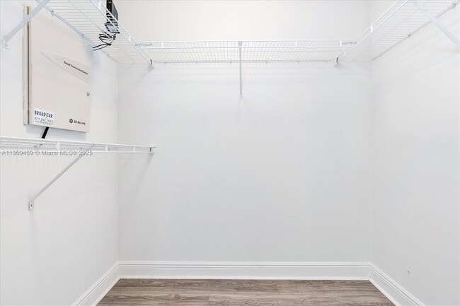 Building Photo - 16699 Collins Ave