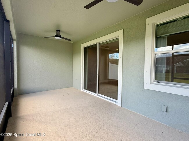Building Photo - 7634 Loren Cove Dr