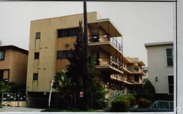 Primary Photo - 807 4th St