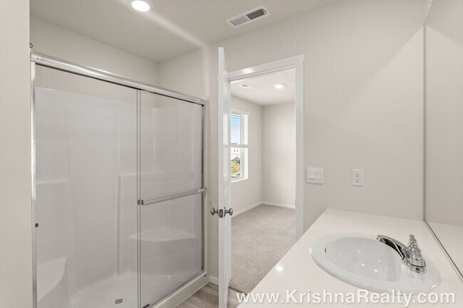 Building Photo - 11935 NE 104th St