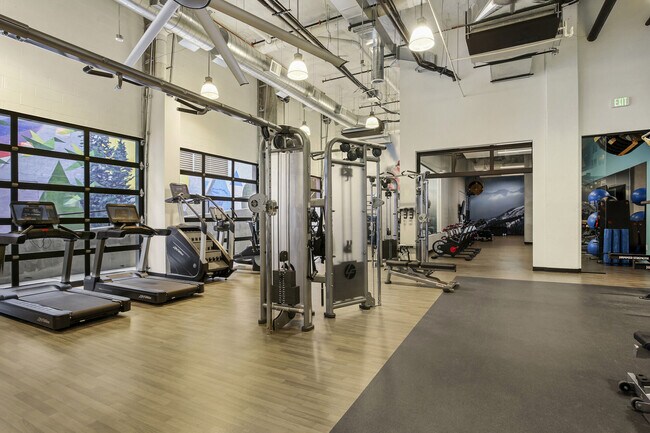 Building Photo - ZIA Sunnyside