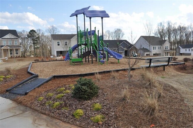 Building Photo - 5745 Thornton Dr