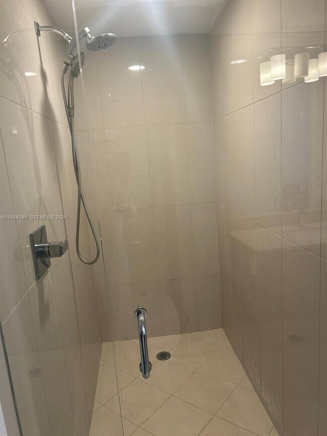 Building Photo - 5300 NW 85th Ave