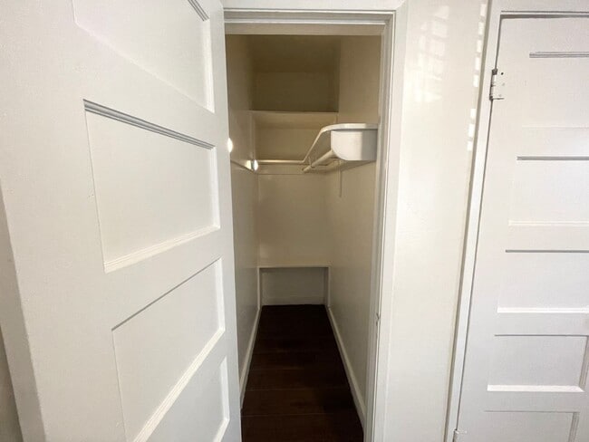 Building Photo - Upgraded Hacienda Style Home!