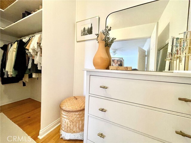 Building Photo - 976 S Coast Hwy