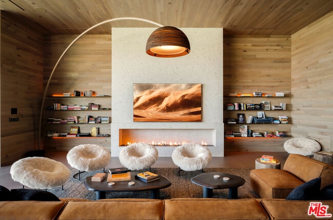 Building Photo - 53556 Ross Ave