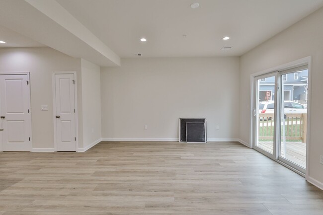 Building Photo - Brand-new construction 3 bedroom townhouse...