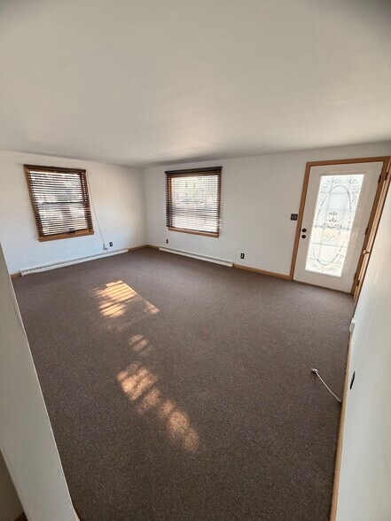 Building Photo - 741 Appleton Rd