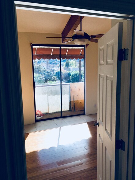 Building Photo - 4542 Coldwater Canyon Ave