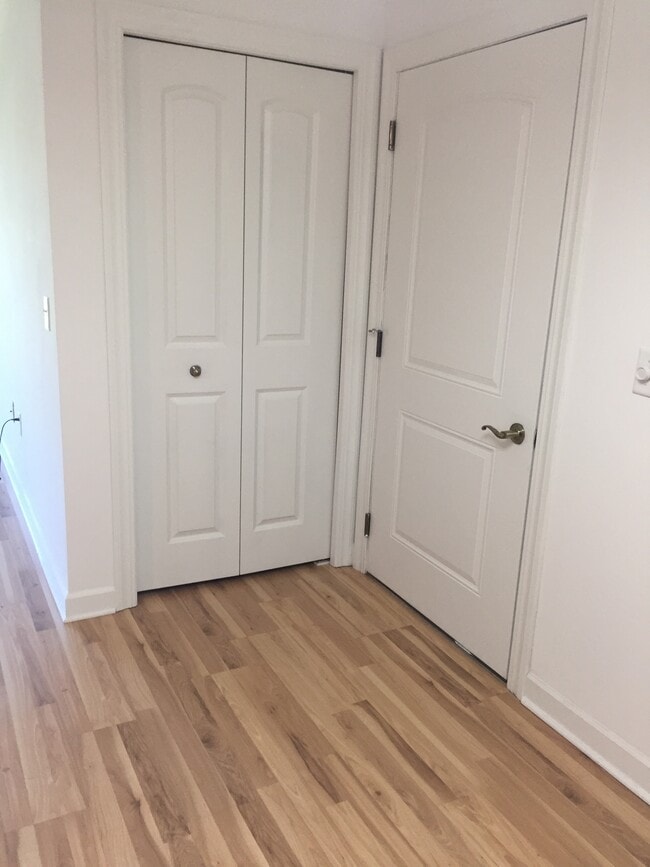 Building Photo - 2778 Hidden Dr