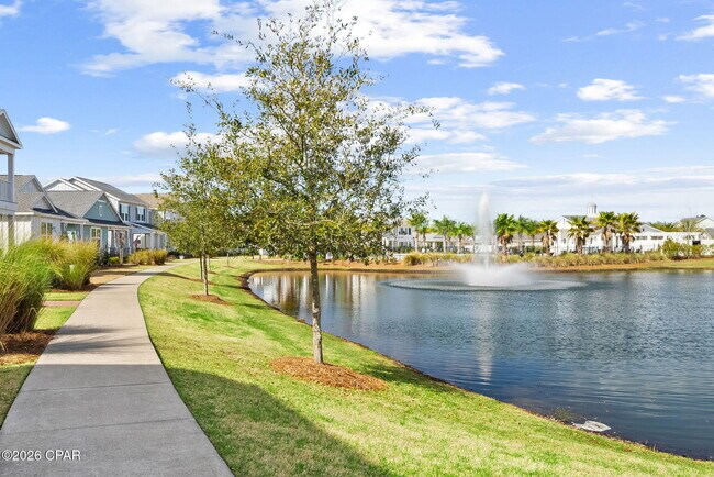 Building Photo - 2101 Kingfisher Ct