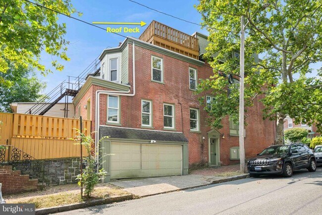 Building Photo - 1016 Kirk Ave