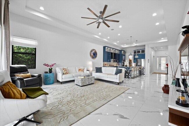 Building Photo - 13673 Artisan Cir