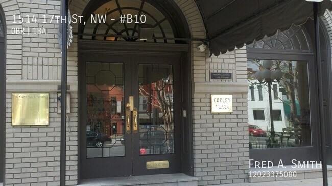 Building Photo - Copley Plaza Studio Available Now