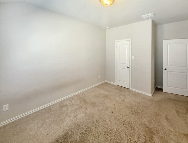 Building Photo - 2563 Adam Ln