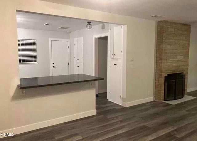 Building Photo - 723 W Robert Ave