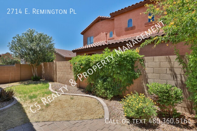 Building Photo - 2714 E Remington Pl