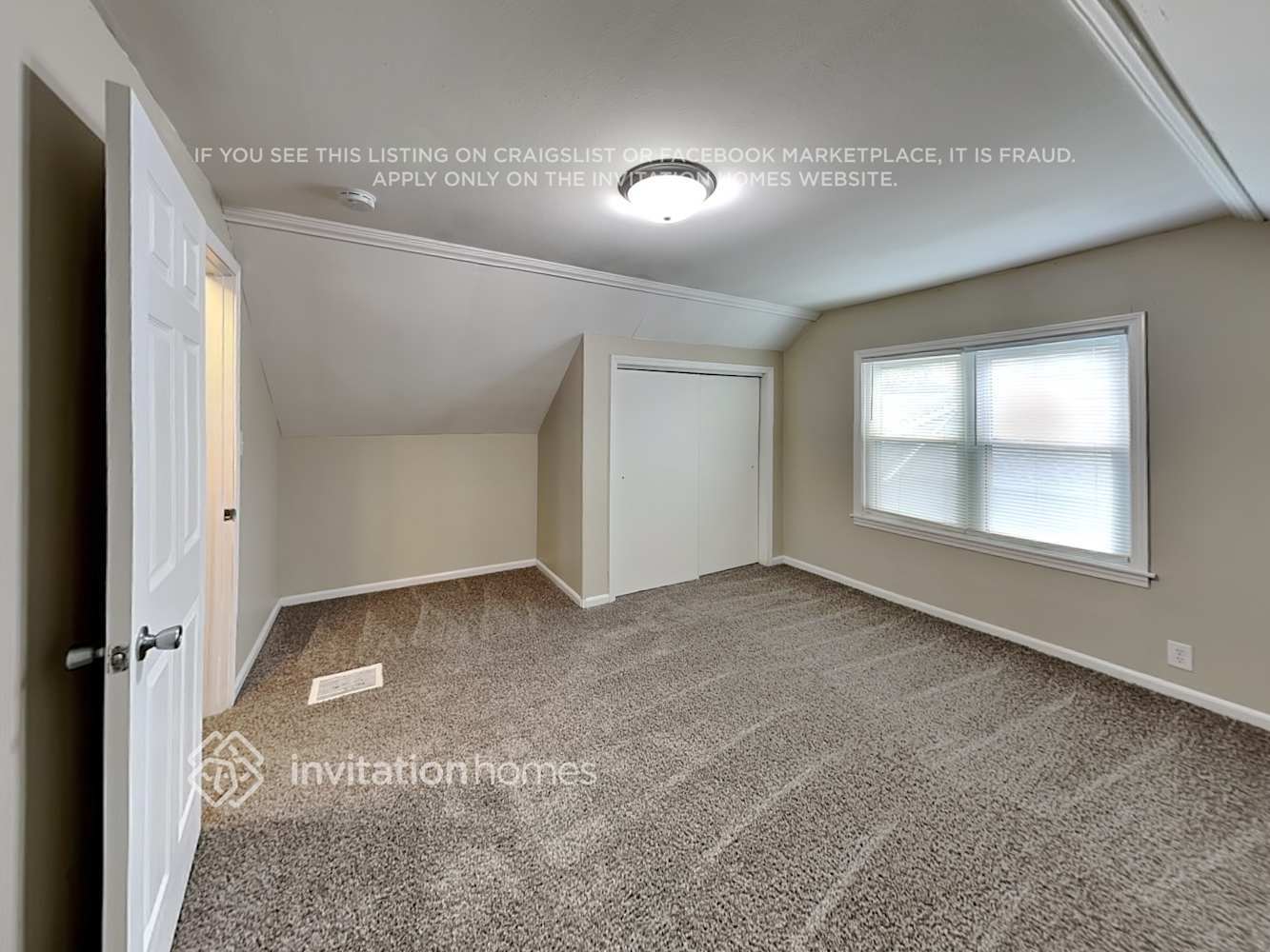 Building Photo - 9243 S 49th Ct