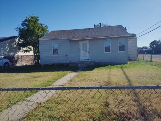 Primary Photo - 3800 NE 12th Ave