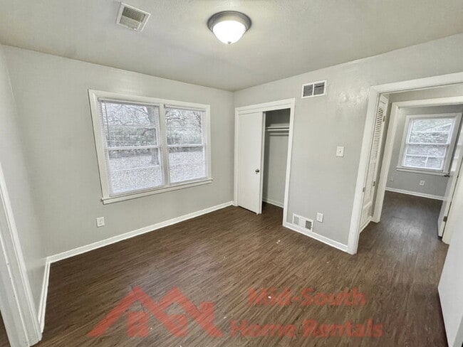 Building Photo - 1754 Danville Rd