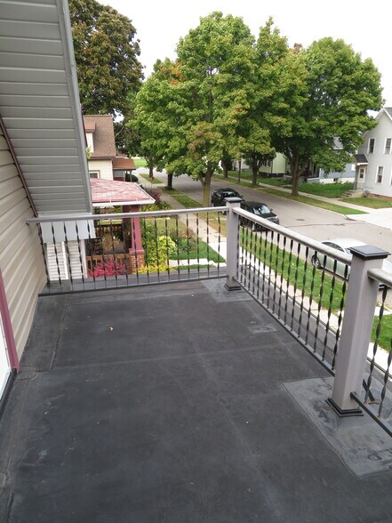 Building Photo - 1612 Blocki Ct