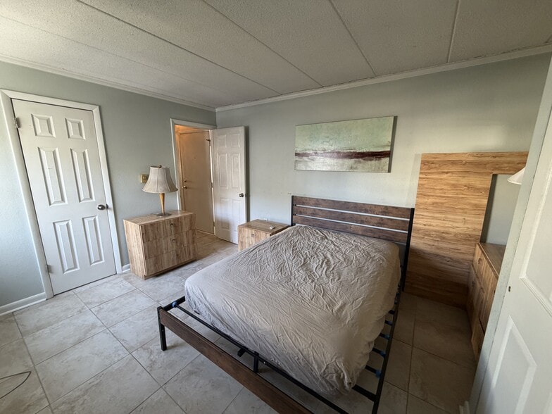 Bedroom - 9 138th St