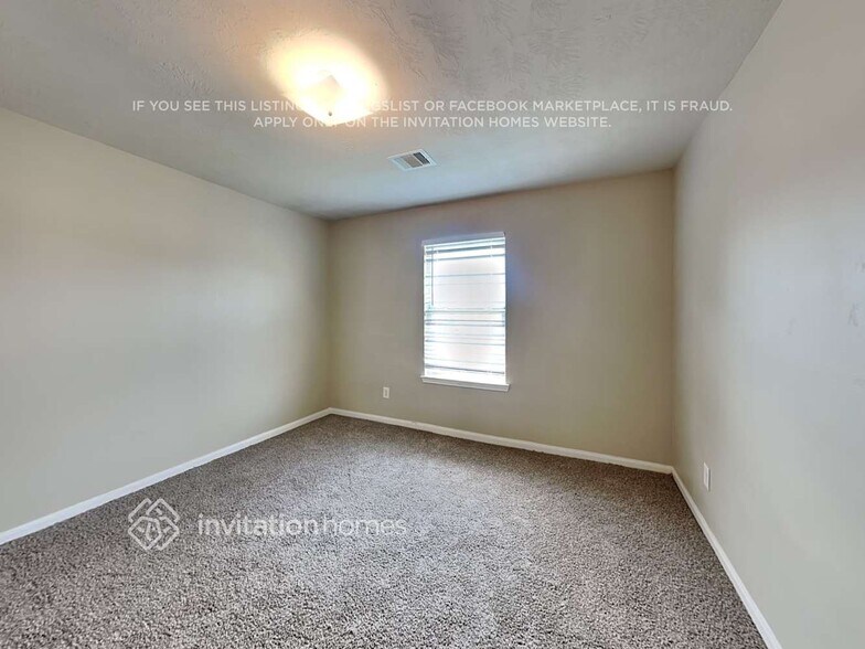 Building Photo - 19239 Canaras Ct