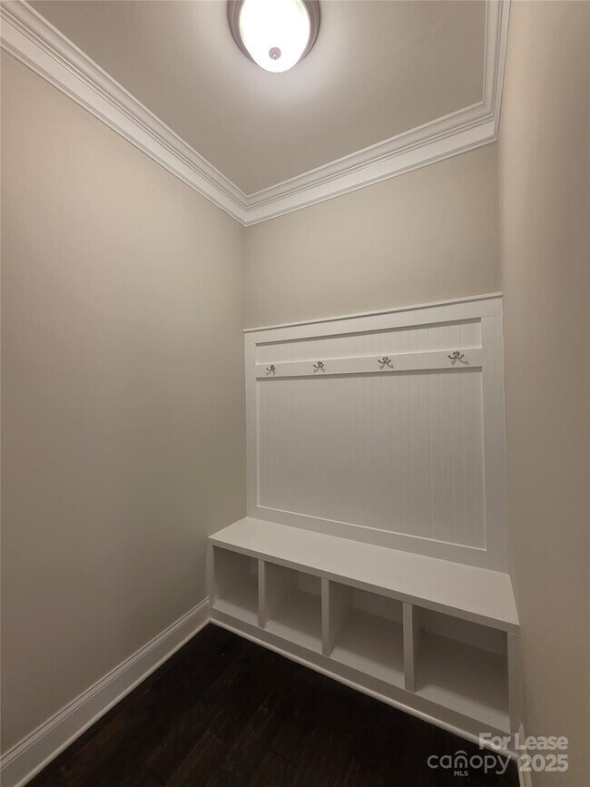 Building Photo - 11210 Streamwood Ln NW