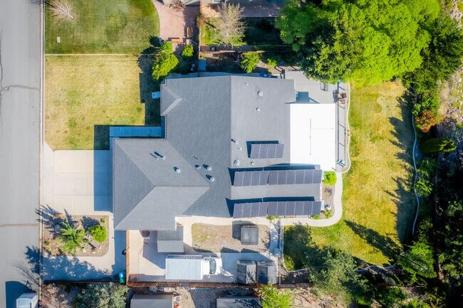 Building Photo - 14350 Ghost Rider Dr