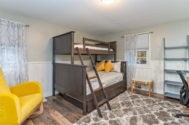 Building Photo - 46 Country Ln