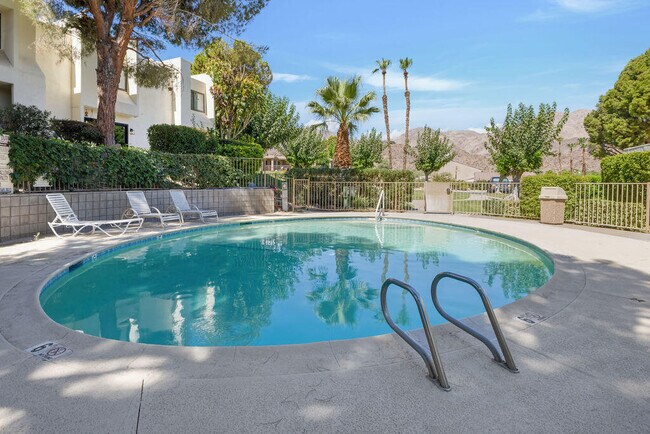 Building Photo - 48728 Desert Flower Dr