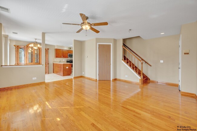 Building Photo - 1346 S Lorraine Rd