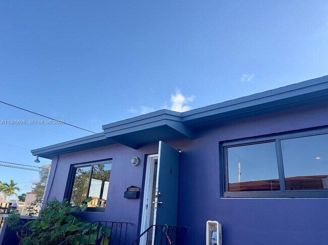 Building Photo - 98 NE 71st St