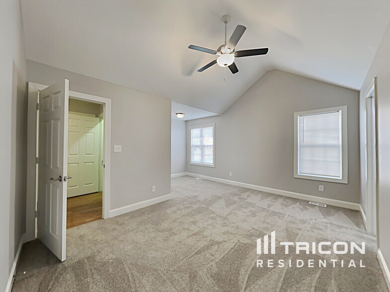 Building Photo - 1212 Danielle Downs Ct SE