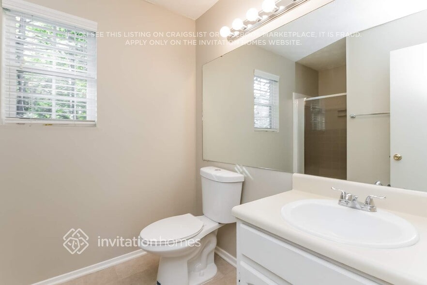 Building Photo - 11175 Bramshill Dr