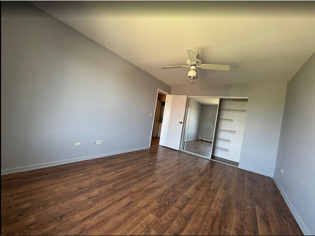 Building Photo - 231 S Gregory St