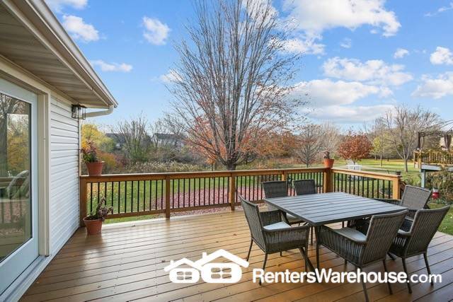 Building Photo - 1052 Briar Glen Ln