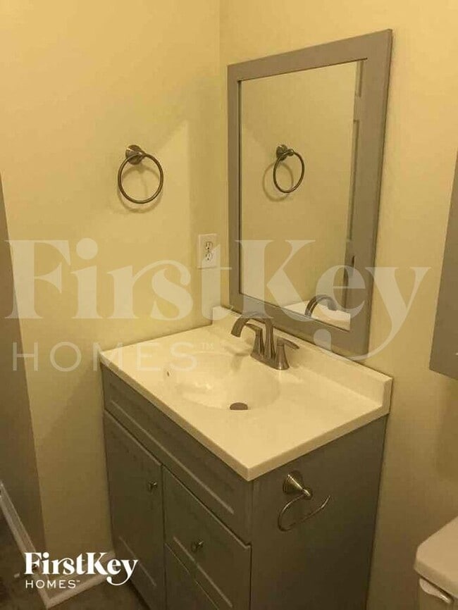 Building Photo - 105 Prince St