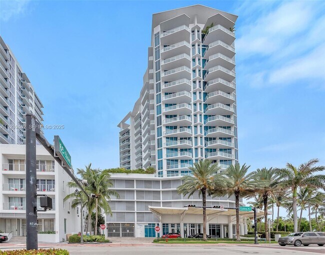 Building Photo - 6515 Collins Ave