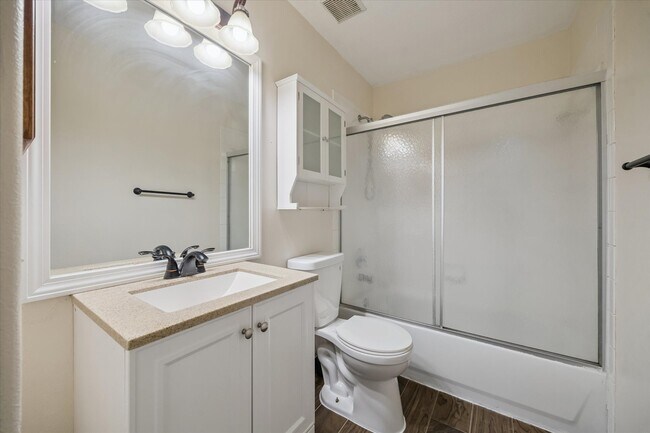 Building Photo - 17610 Prospect Meadows Dr