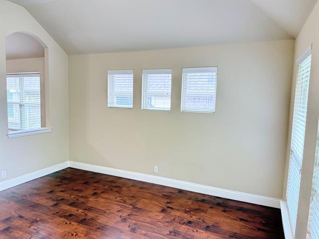 Building Photo - 1114 Haskell Dr
