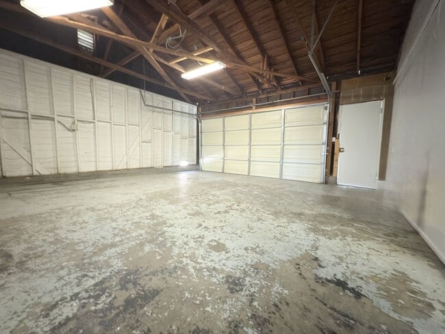 Building Photo - 9630 Wilbur Ave