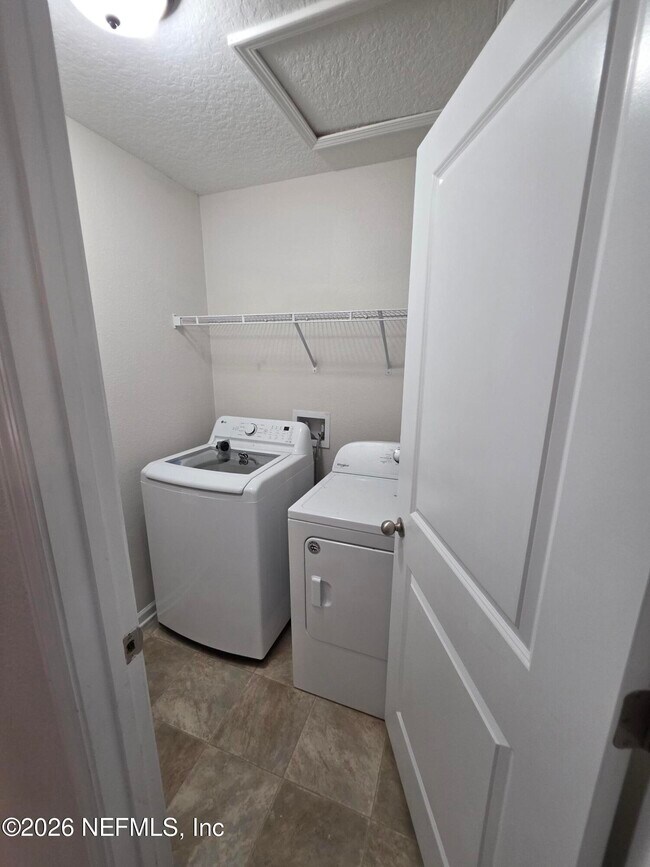 Building Photo - 2537 Wisdom Ct