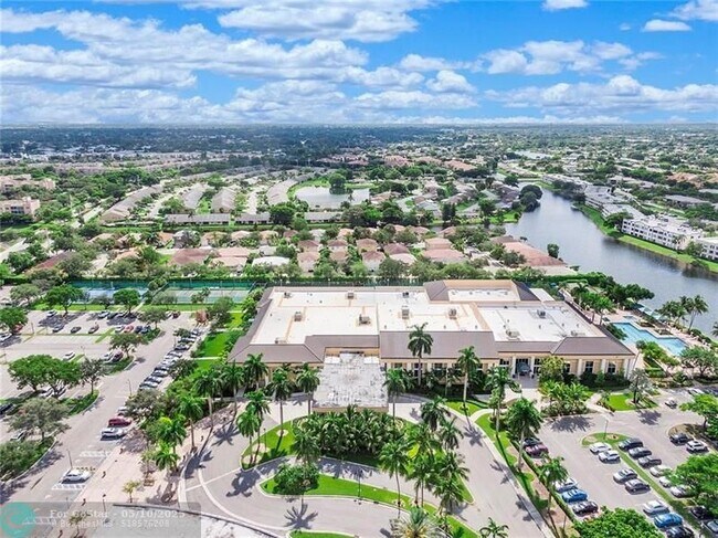 Building Photo - 7765 Yardley Dr