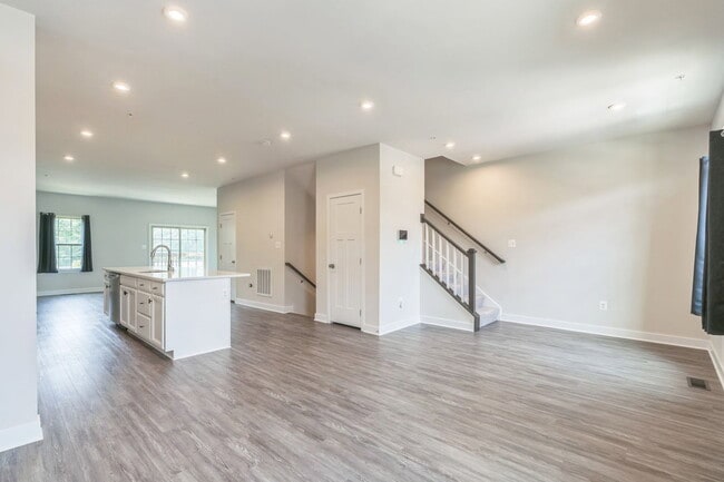 Building Photo - 16705 Tortola Dr
